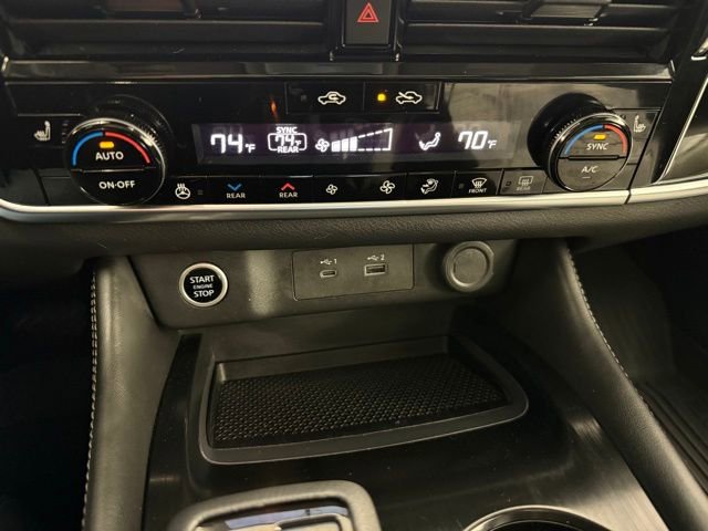 Used 2023 Nissan Rogue SL w/ SL Premium Package image 24