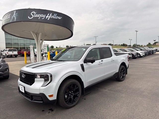 Used 2025 Ford Maverick Lariat w/ Black Appearance Package