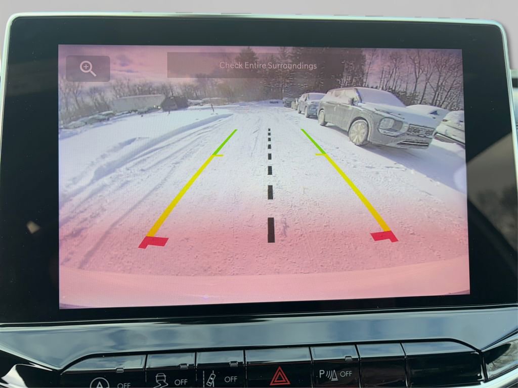 Used 2025 Jeep Compass Limited image 31