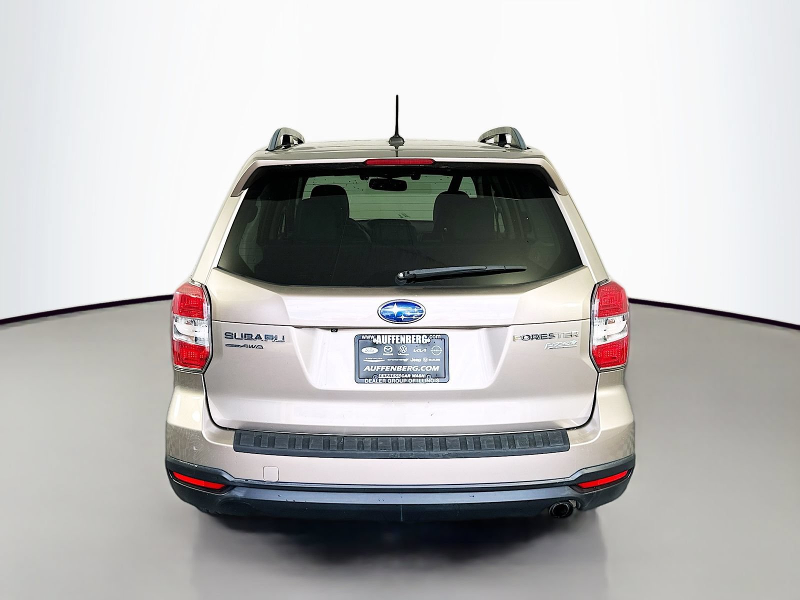 Used 2015 Subaru Forester 2.5i Limited AWD/4WD image 6