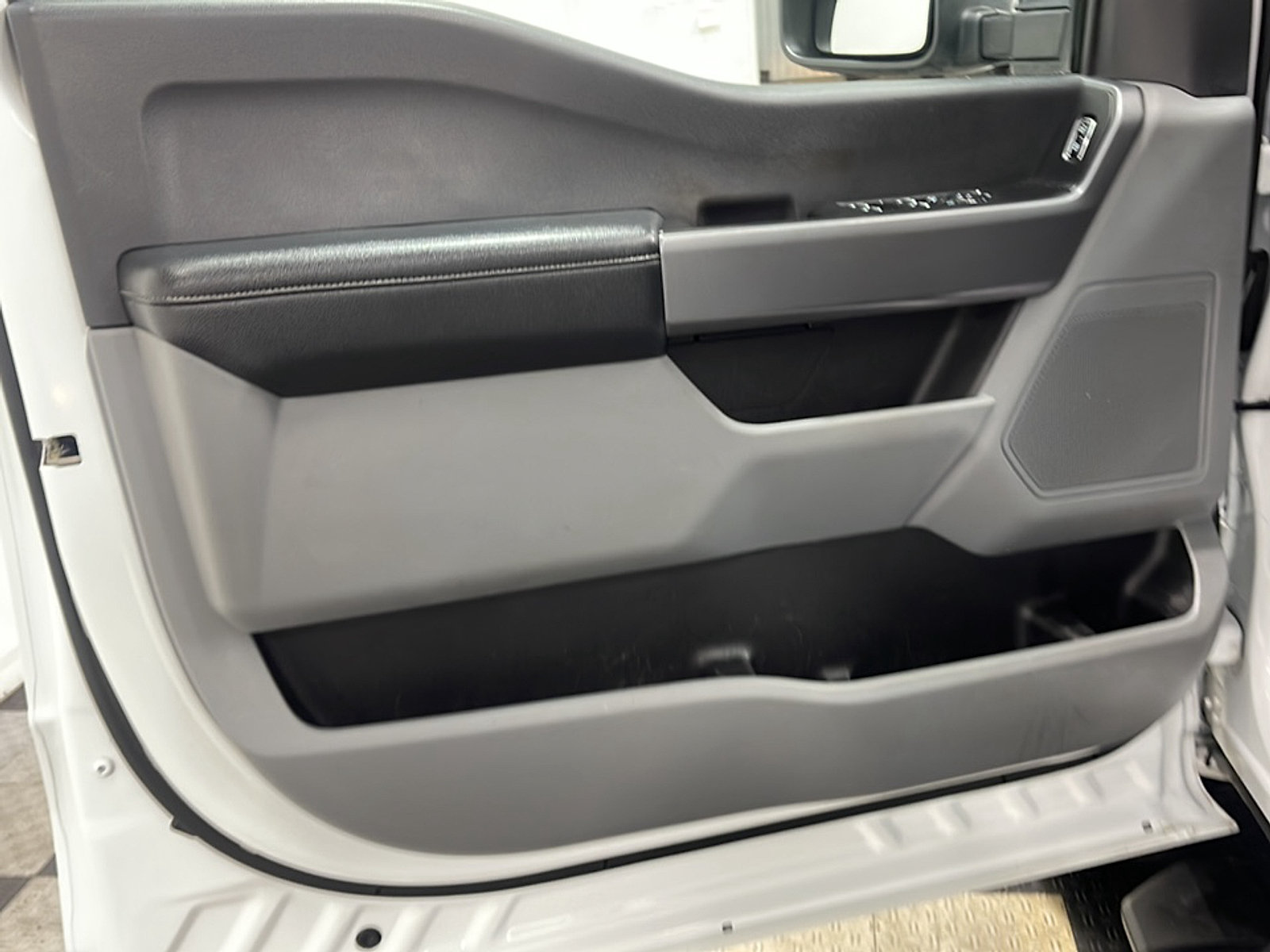 Used 2025 Ford F350 XLT AWD/4WD image 11