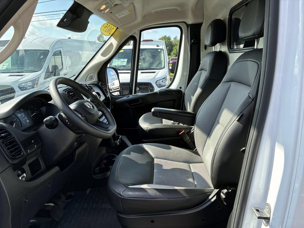 Used 2025 RAM ProMaster 3500 w/ Convenience Group FWD image 22
