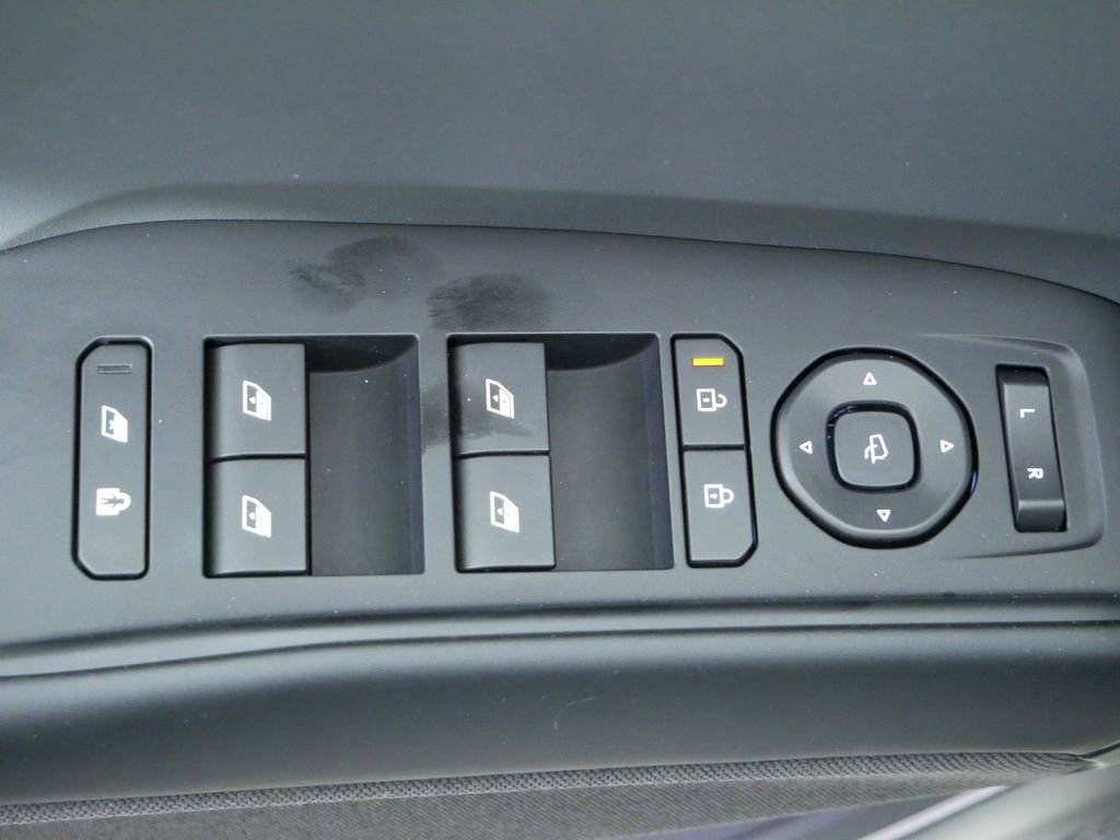 New 2026 Kia EV9 Land image 17