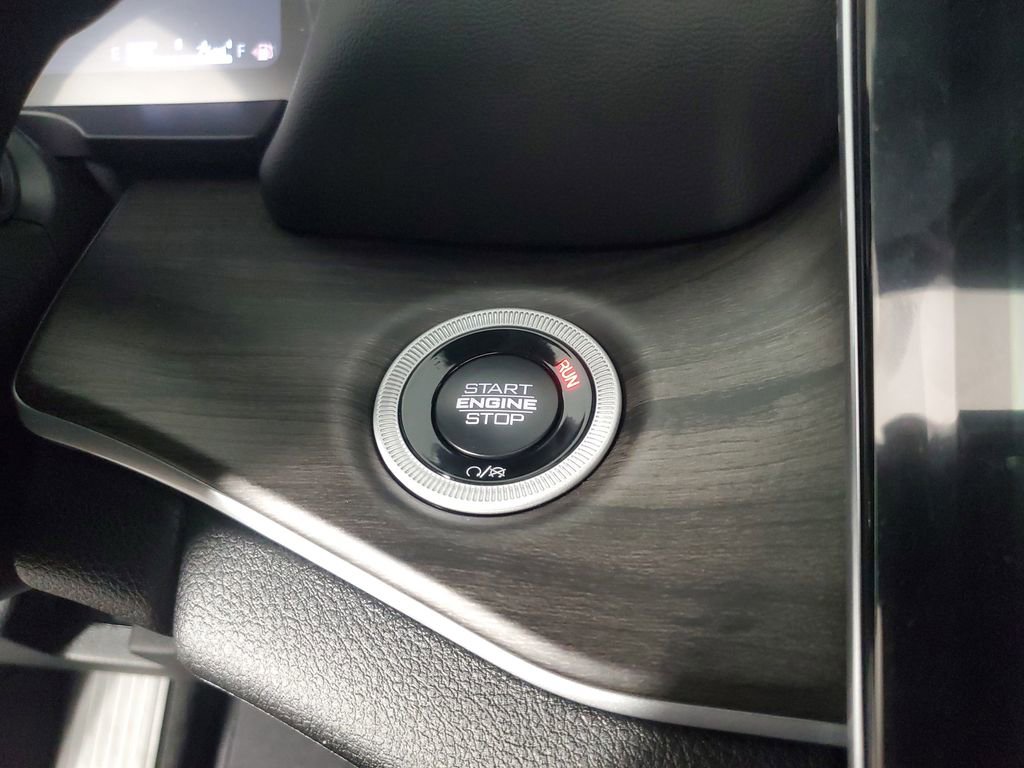 New 2025 Jeep Grand Cherokee L Limited image 22