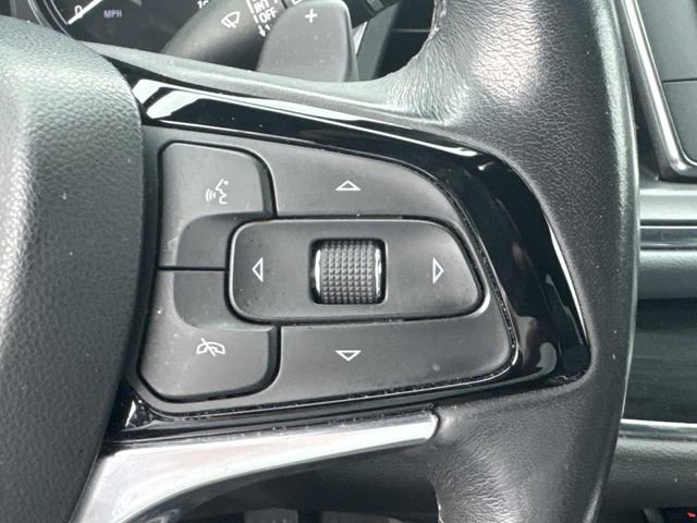 Used 2024 Buick Enclave Essence w/ Experience Buick Package FWD image 30