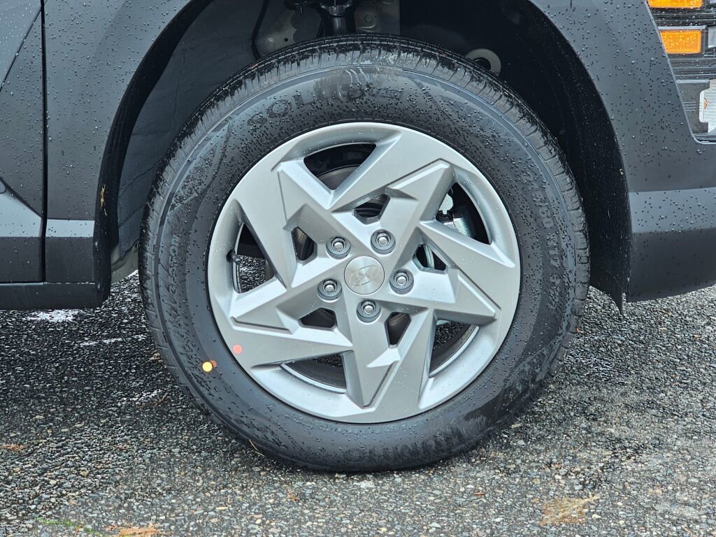 New 2026 Hyundai Kona SE image 9