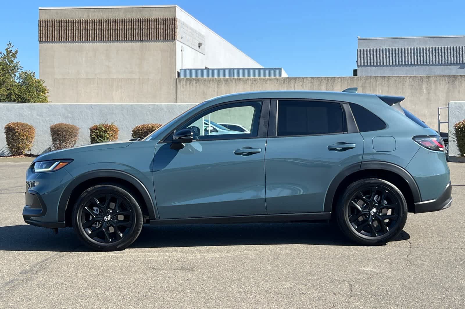 Used 2024 Honda HR-V Sport image 9