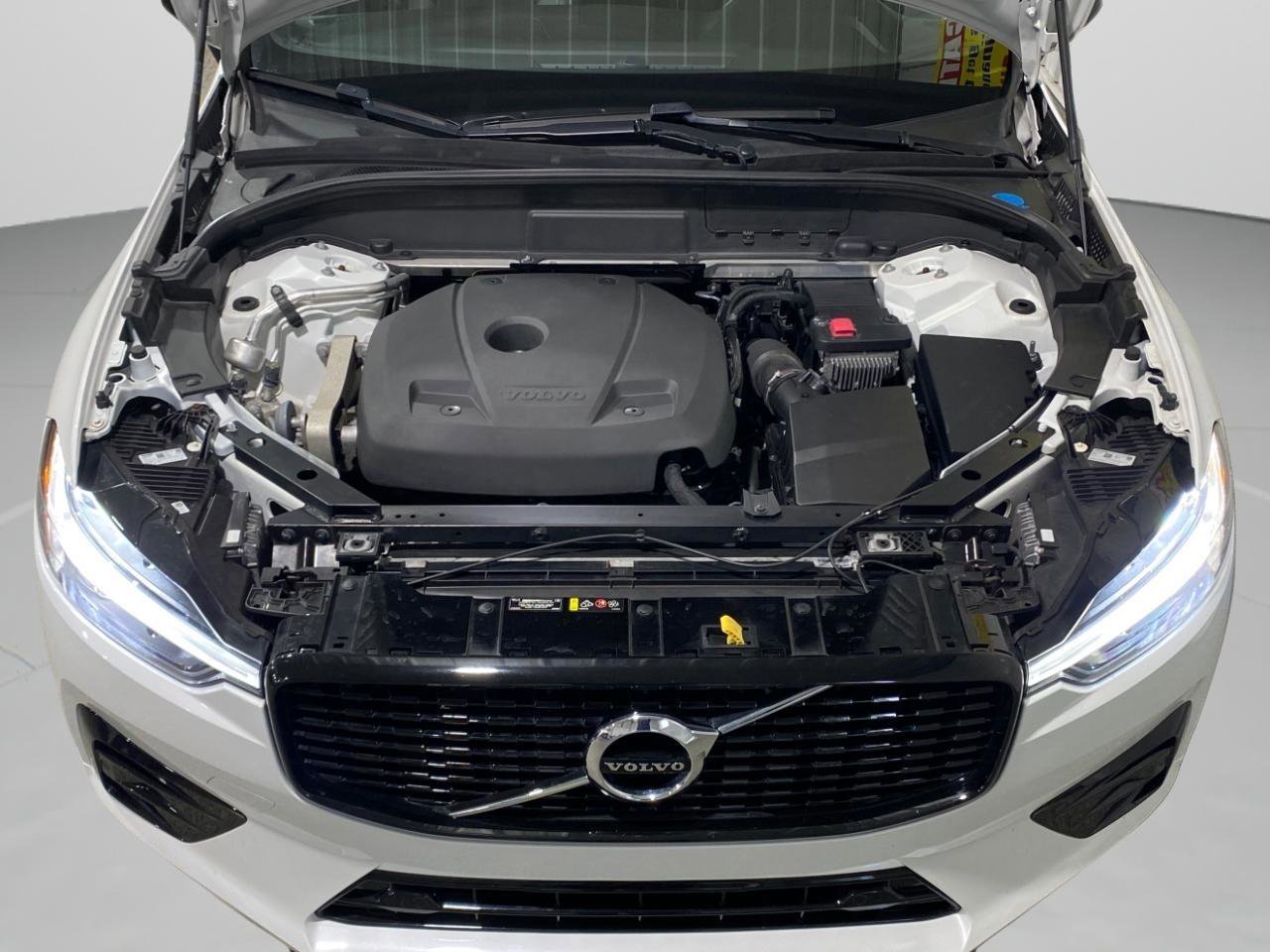 Used 2021 Volvo XC60 T5 R-Design image 26