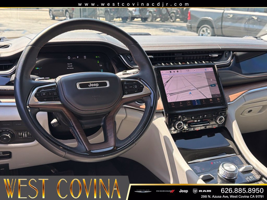 Used 2022 Jeep Grand Cherokee Summit w/ Advanced Protech Group IV AWD/4WD image 35