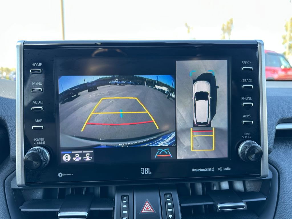 Used 2022 Toyota RAV4 XSE AWD/4WD image 17