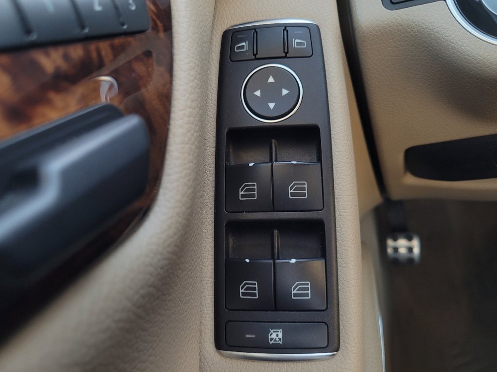 Used 2014 Mercedes-Benz C 300 Sport w/ Multimedia Package image 27