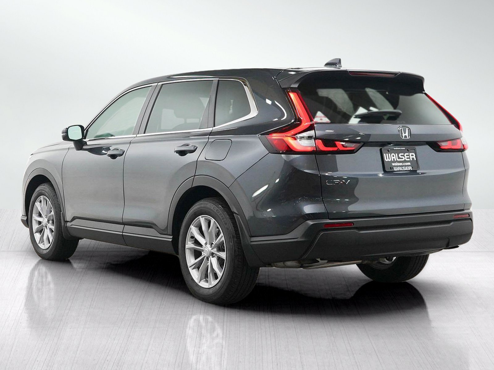 Used 2024 Honda CR-V EX image 3