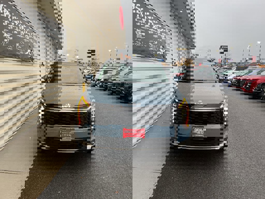 New 2026 Kia Sportage EX w/ EX Panoramic Sunroof Package image 2