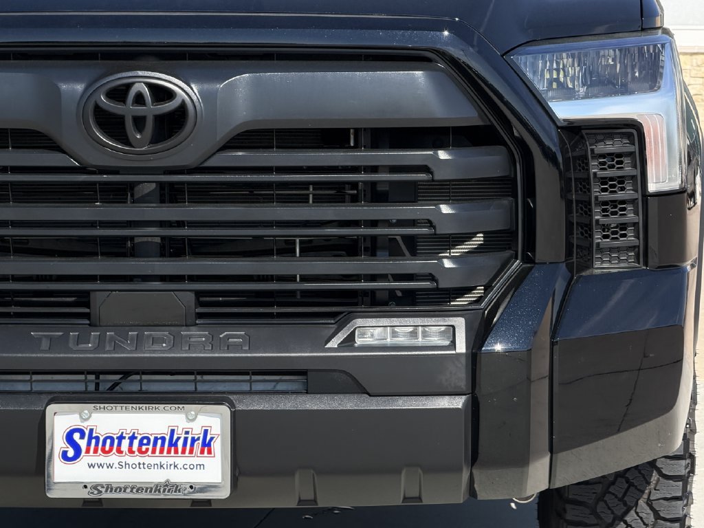 Used 2026 Toyota Tundra SR5 AWD/4WD image 8
