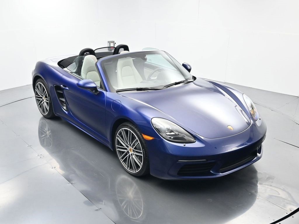Used 2025 Porsche 718 Boxster image 41