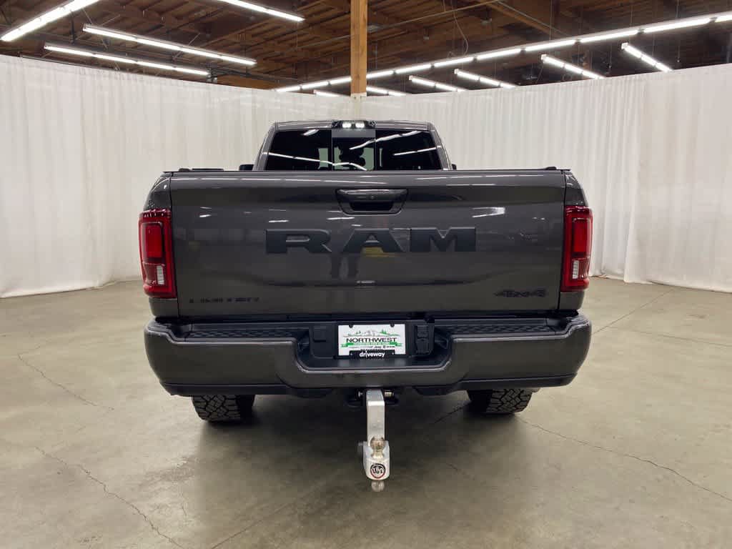 Used 2025 RAM 3500 Limited AWD/4WD image 5