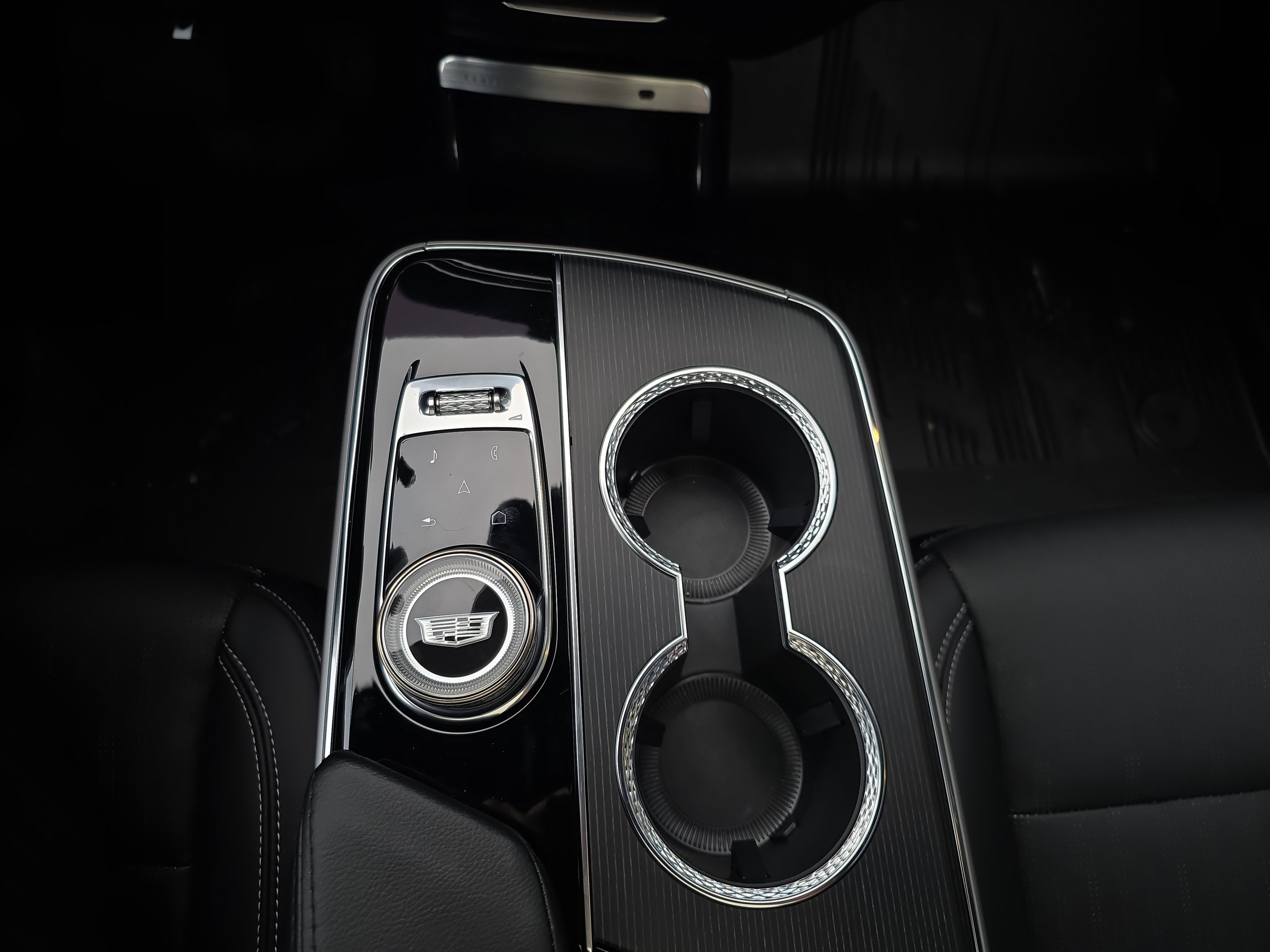 Used 2025 Cadillac Lyriq Sport image 27