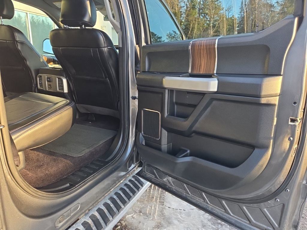 Used 2016 Ford F150 Lariat image 28