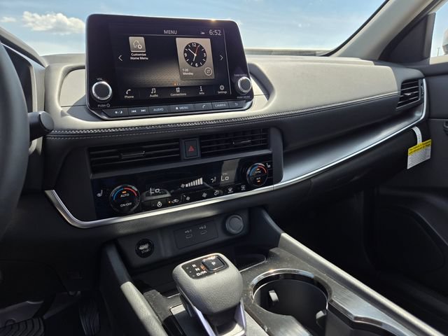 New 2026 Nissan Rogue SV FWD image 17
