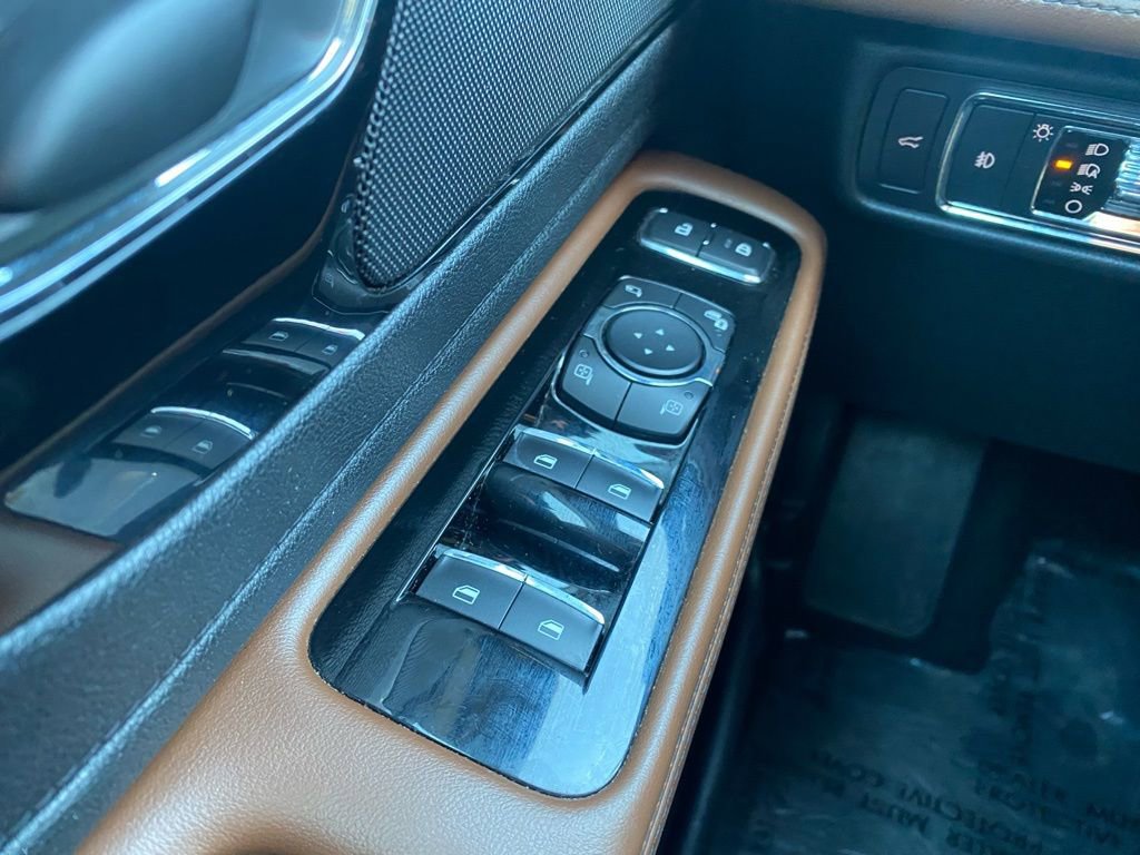 Used 2020 Lincoln Aviator Reserve image 12