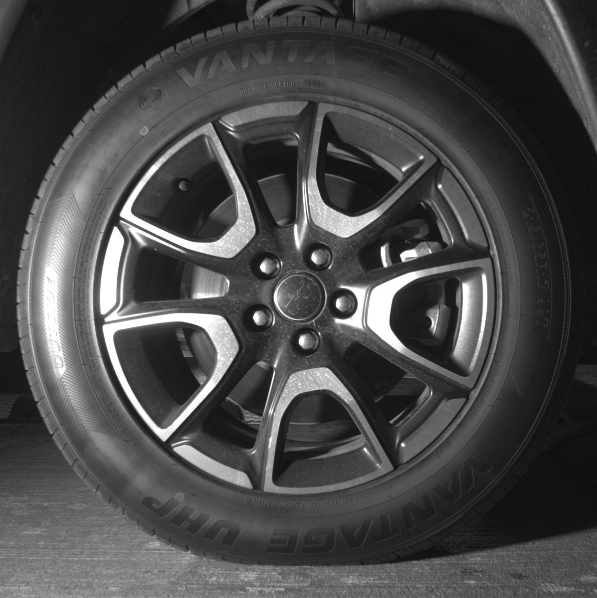 Used 2025 Jeep Compass Trailhawk image 13