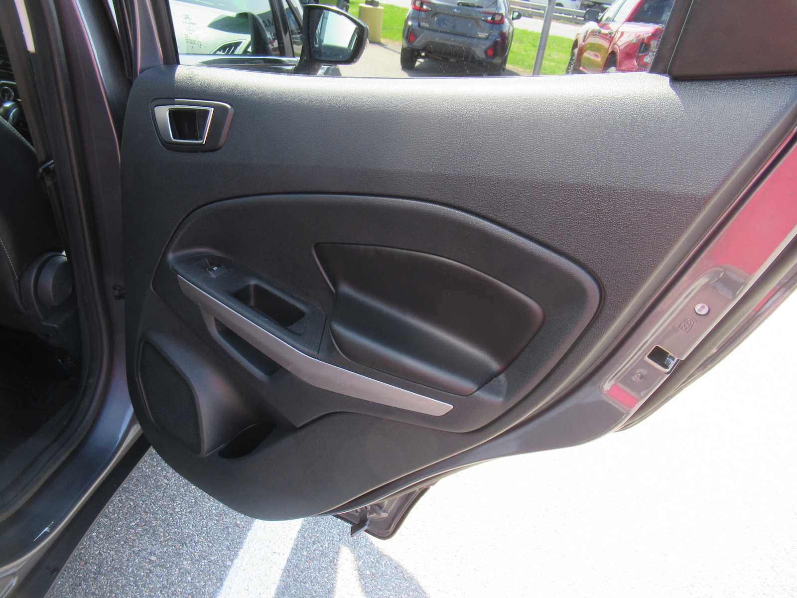 Used 2022 Ford EcoSport Titanium w/ Interior Protection Package image 22