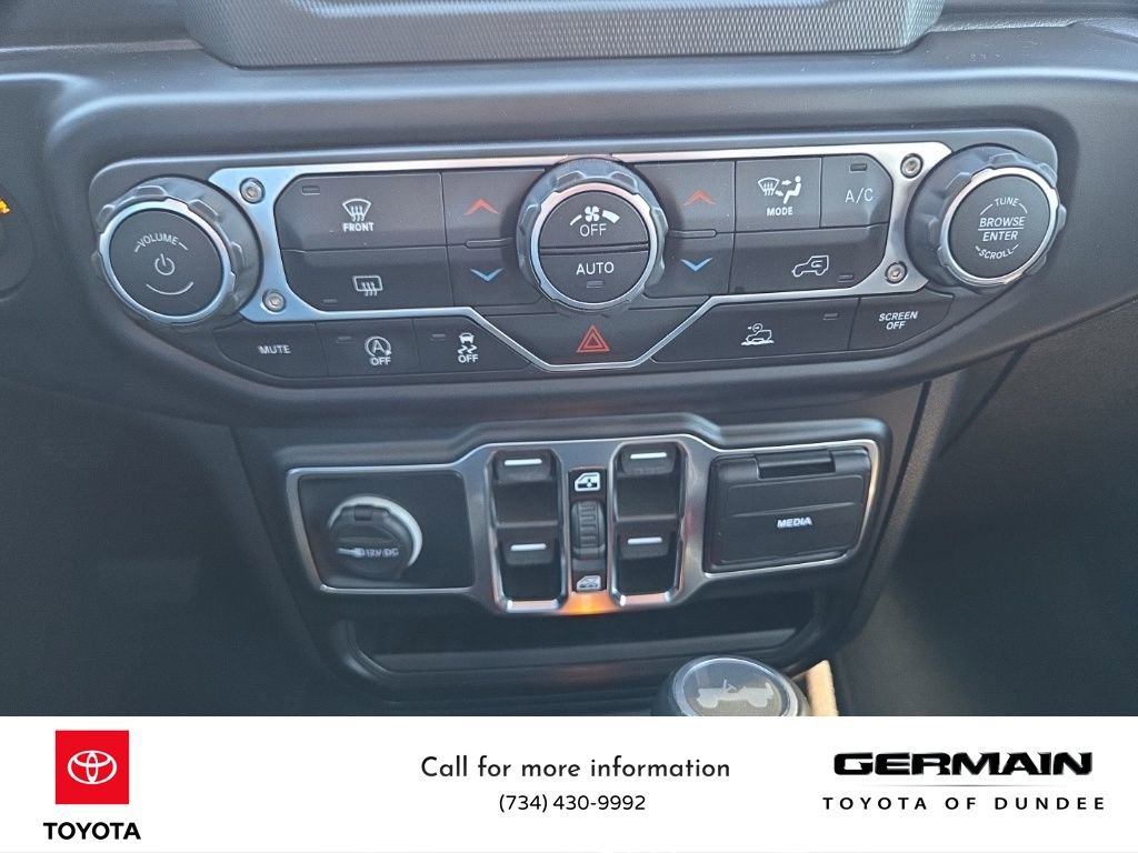 Used 2021 Jeep Wrangler Unlimited Sahara image 40