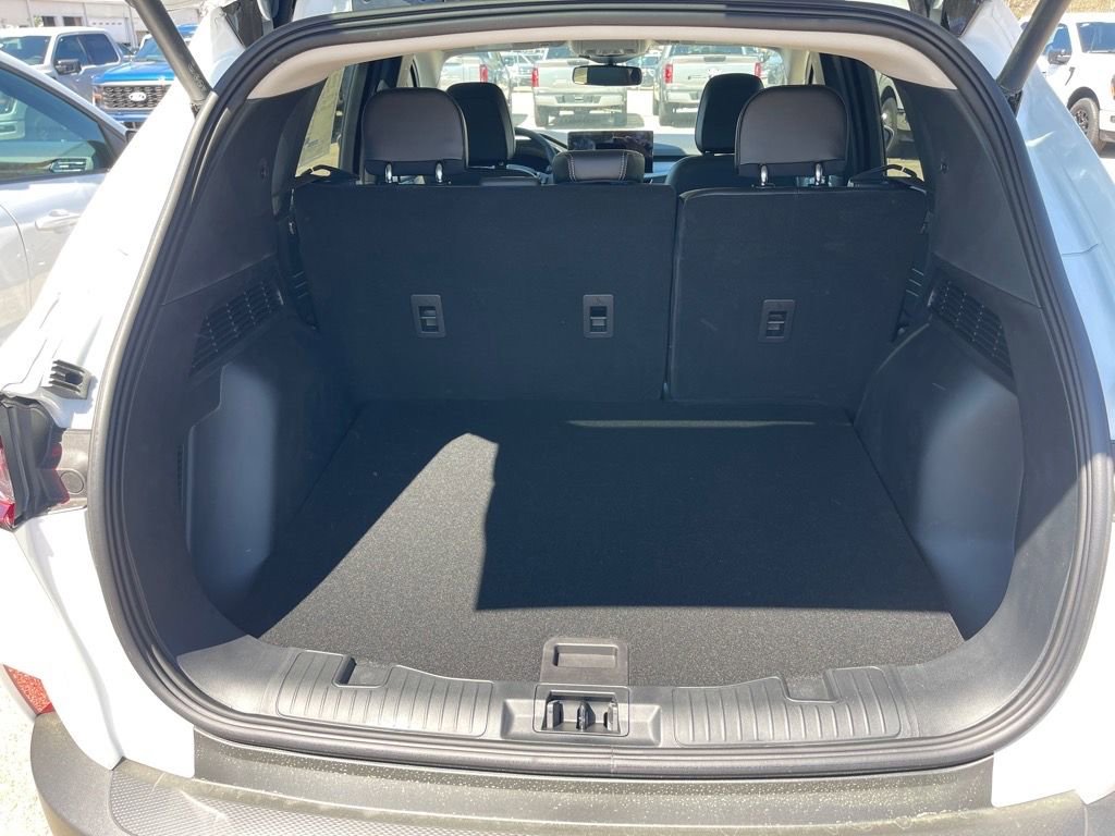 New 2025 Ford Escape SE w/ PHEV Premium Package image 11