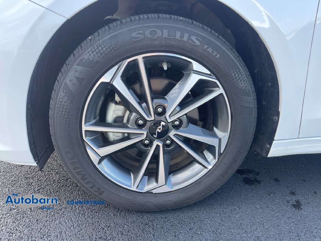 Used 2023 Kia Forte LXS w/ LXS Technology Package FWD image 26