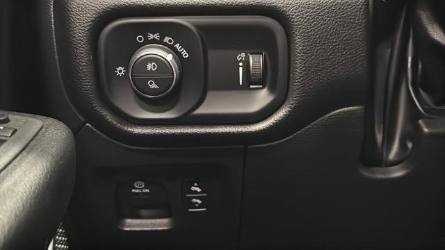 Used 2023 RAM 1500 Big Horn image 16