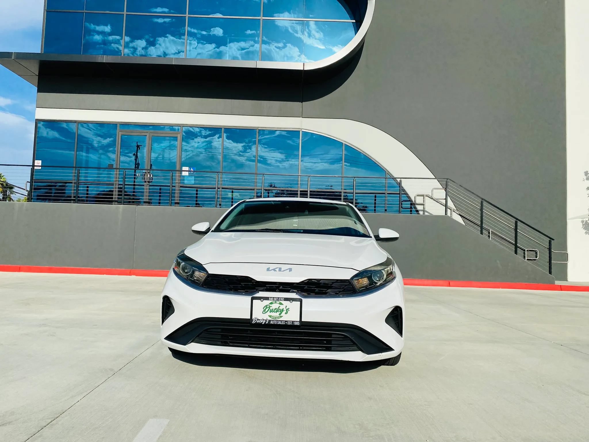 Used 2023 Kia Forte LXS FWD image 5