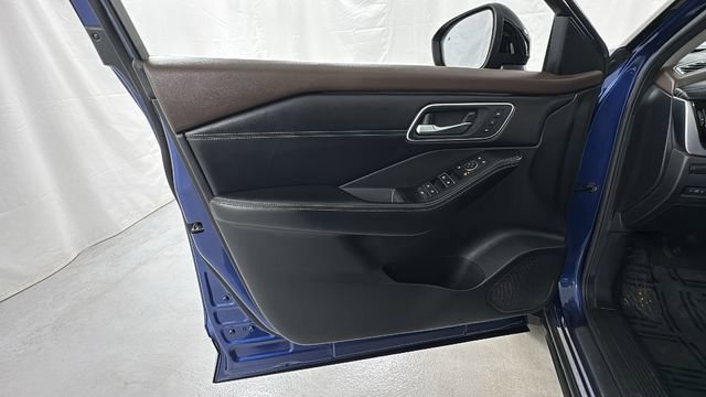 Certified 2021 Nissan Rogue Platinum image 19