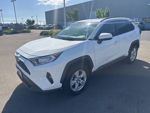 Used 2020 Toyota RAV4 XLE w/ Convenience Package video 2