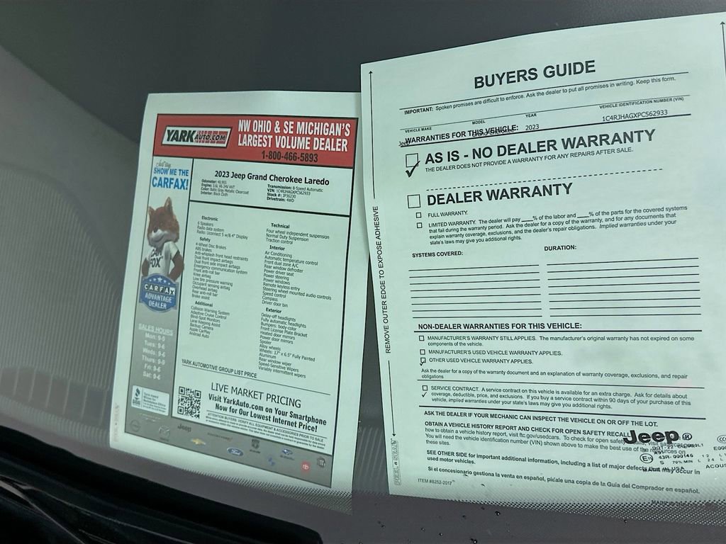 Certified 2023 Jeep Grand Cherokee Laredo image 15
