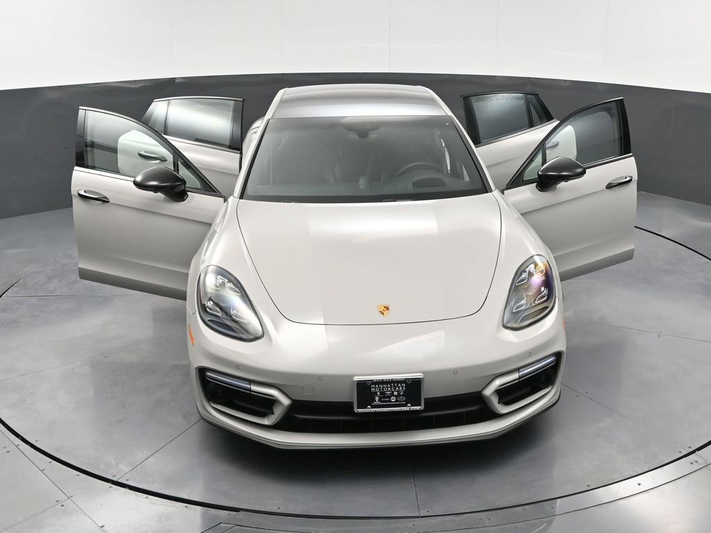 Certified 2022 Porsche Panamera GTS image 35
