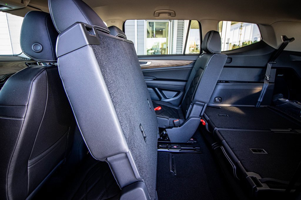 New 2026 Volkswagen Atlas SE image 44