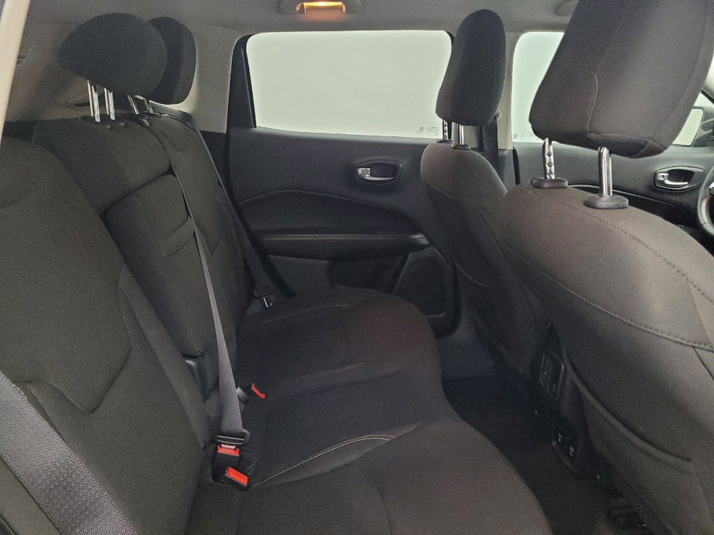 Used 2019 Jeep Compass Sport w/ Tech Group FWD image 19