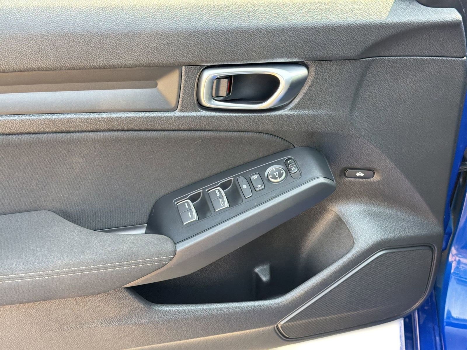 Used 2024 Honda Civic Sport image 13