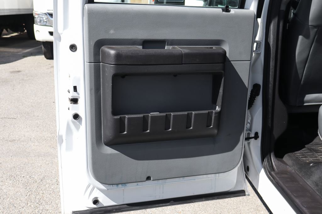 Used 2016 Ford F550 XL image 36