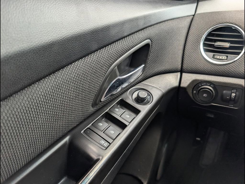 Used 2014 Chevrolet Cruze LTZ w/ RS Package image 19