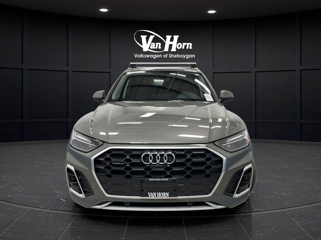 Used 2025 Audi Q5 2.0T Premium Plus w/ Premium Plus Package AWD/4WD image 2