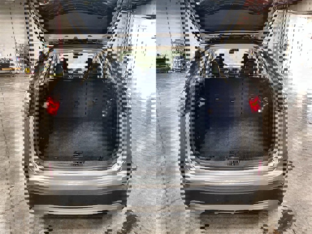 Used 2024 Ford Edge SEL image 25