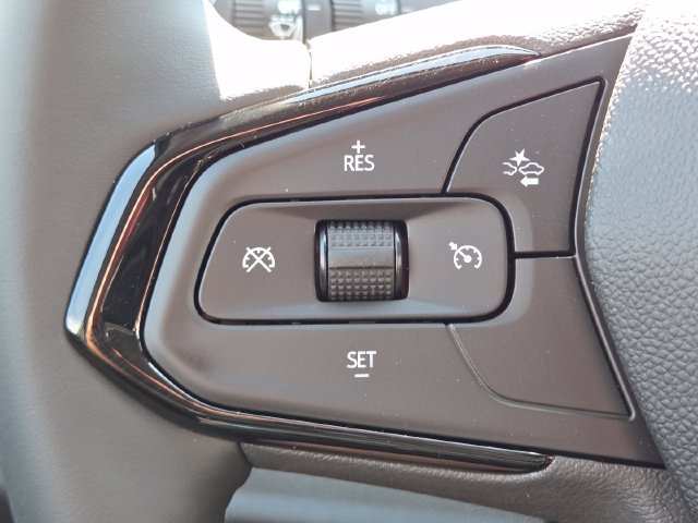 New 2027 Chevrolet Bolt LT w/ Comfort Package FWD image 31