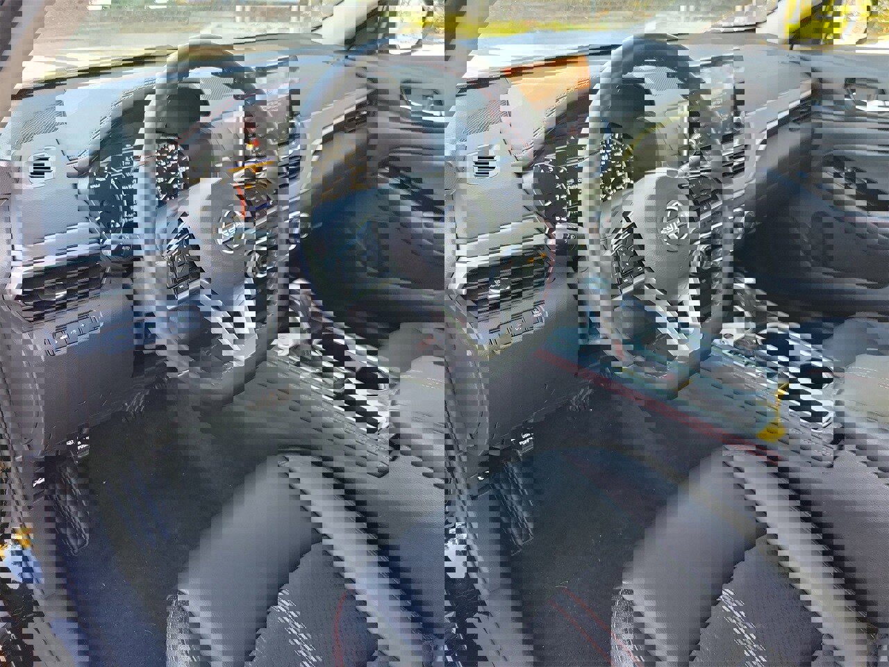 Used 2025 Nissan Altima 2.5 SR image 15