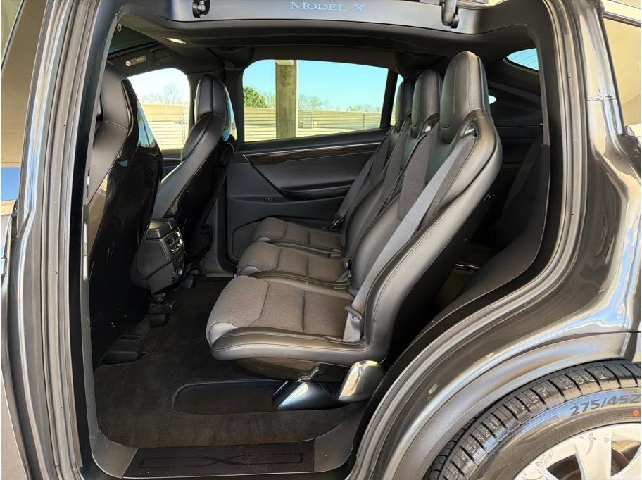 Used 2016 Tesla Model X Performance image 12