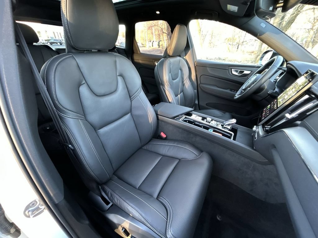 New 2026 Volvo XC60 B5 Ultra w/ Climate Package AWD/4WD image 25
