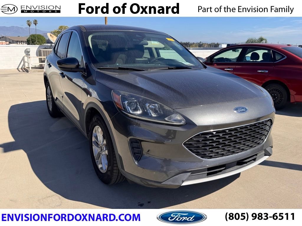 Used 2020 Ford Escape SE image 1