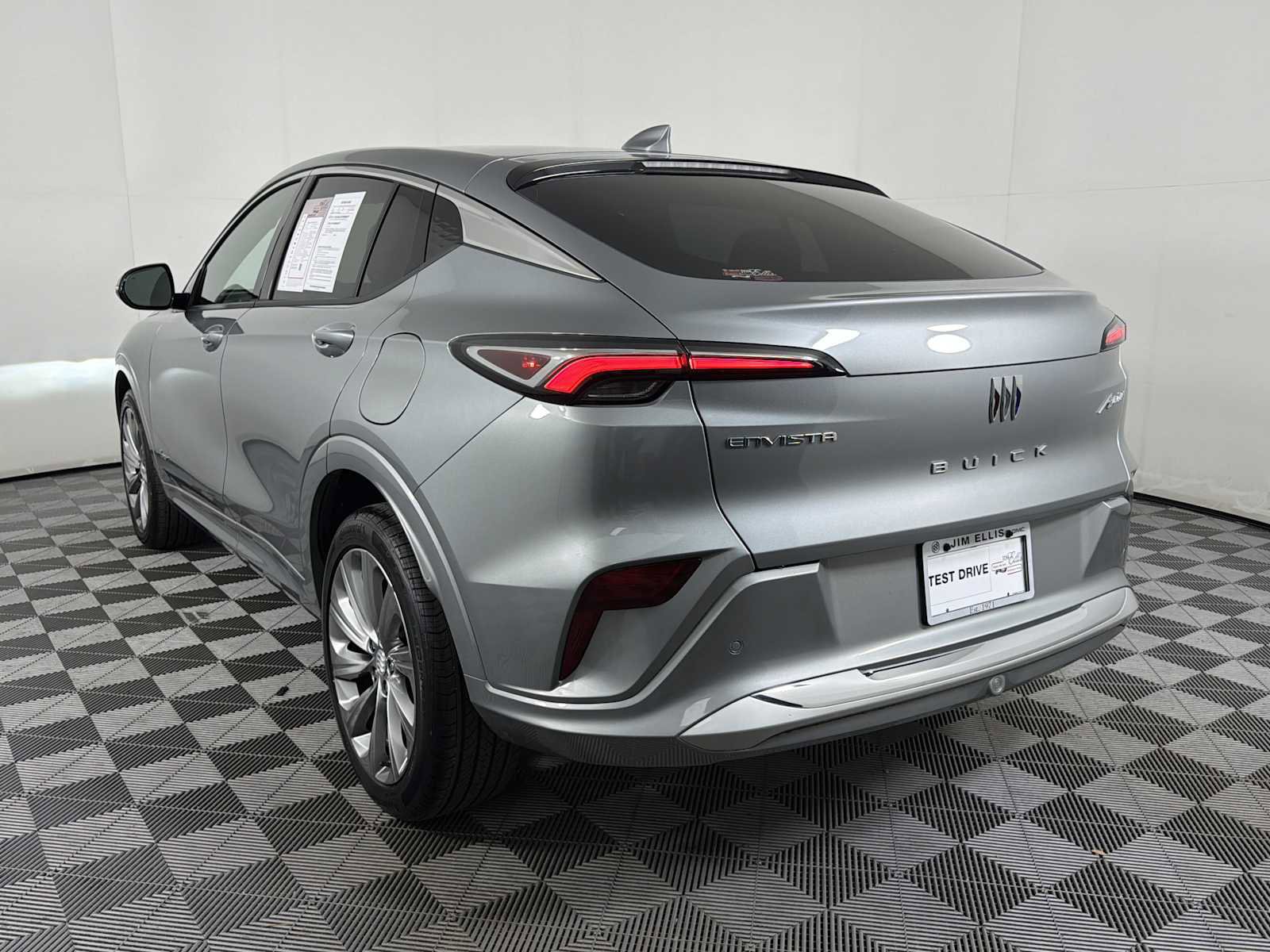 Certified 2024 Buick Envista Avenir image 4