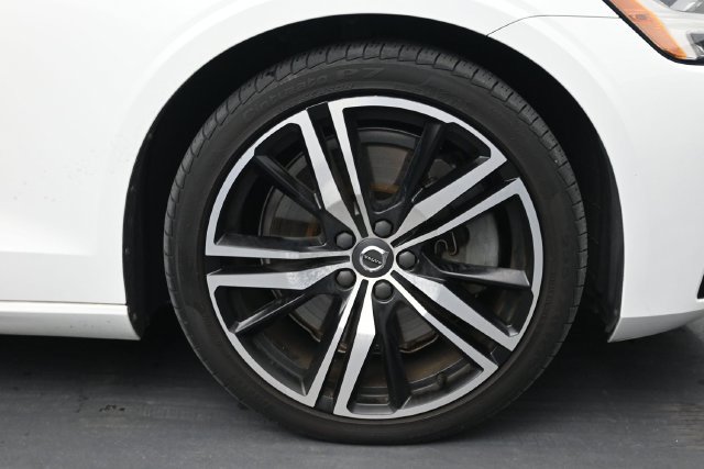 Used 2021 Volvo S60 T8 R-Design Expression w/ Premium Package AWD/4WD image 36