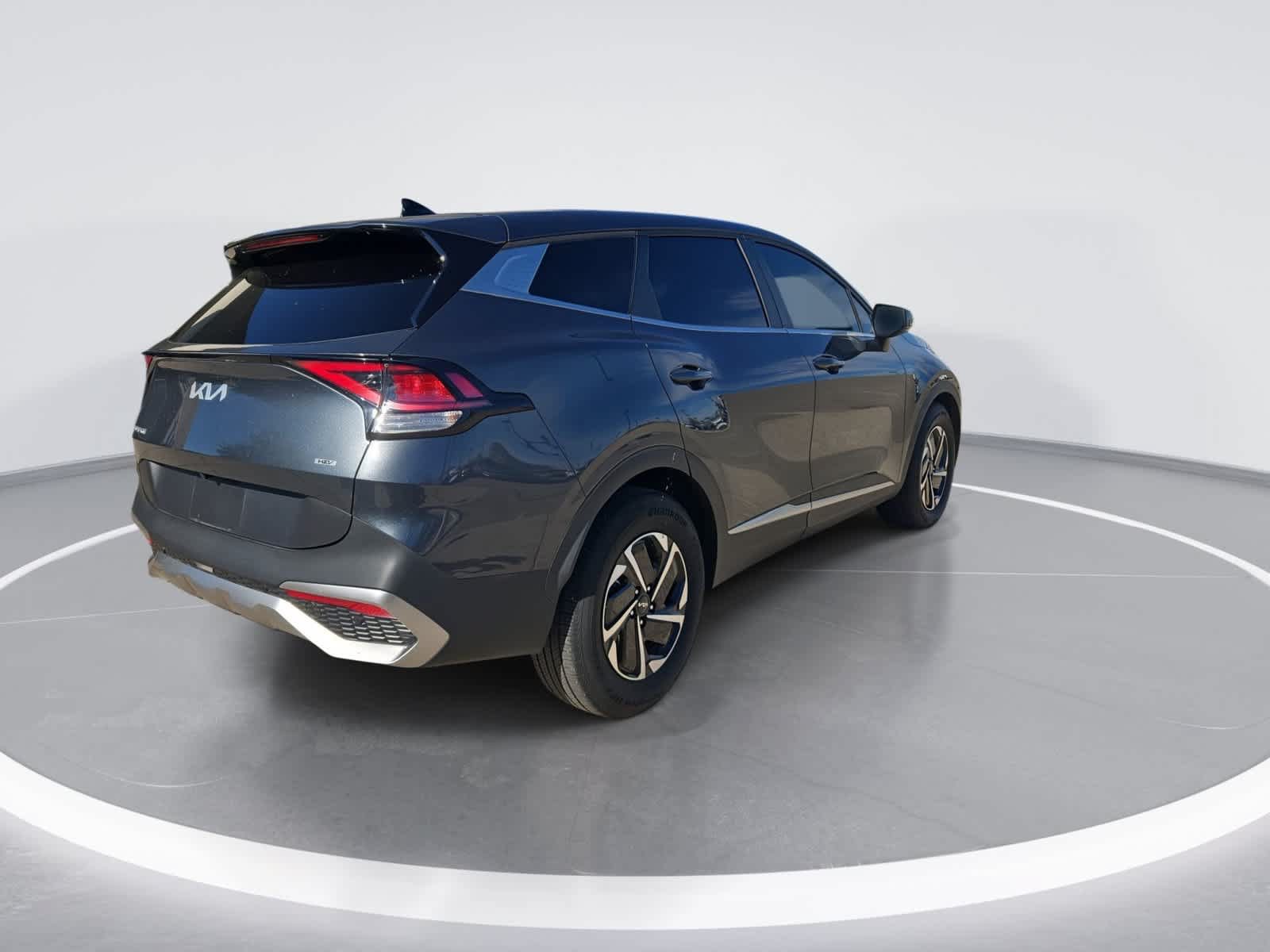 Used 2025 Kia Sportage LX FWD image 8